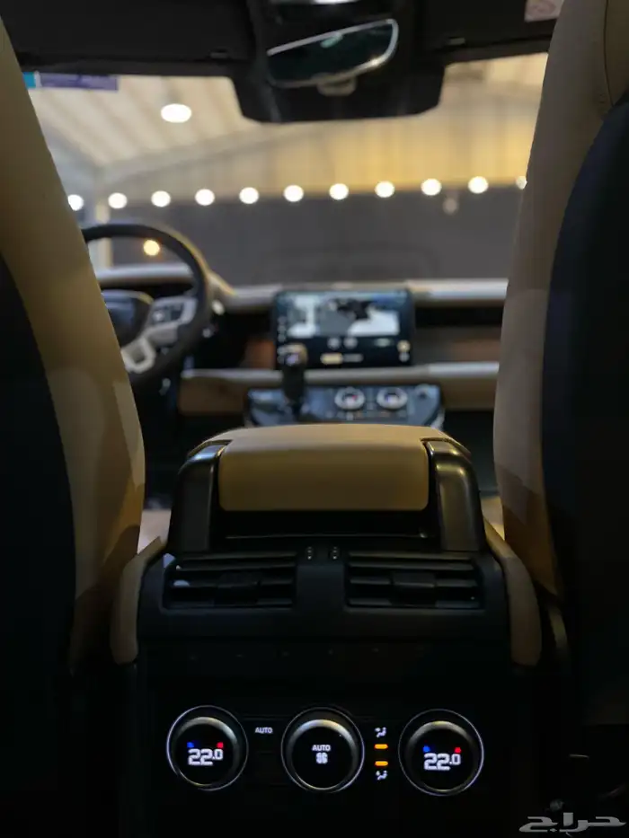ديفندر باب واحد s90 2025 6