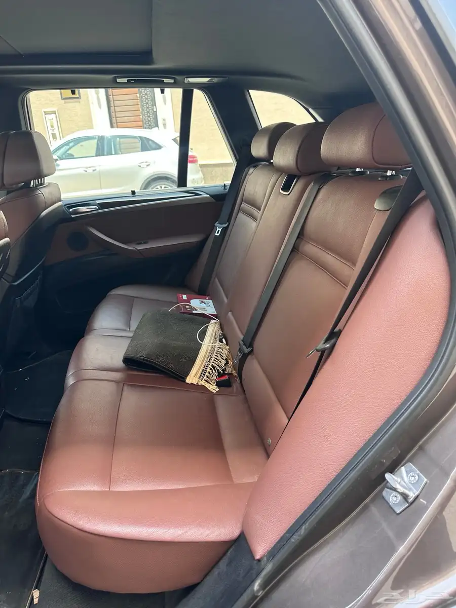 قمة النظافة BMW X5 10