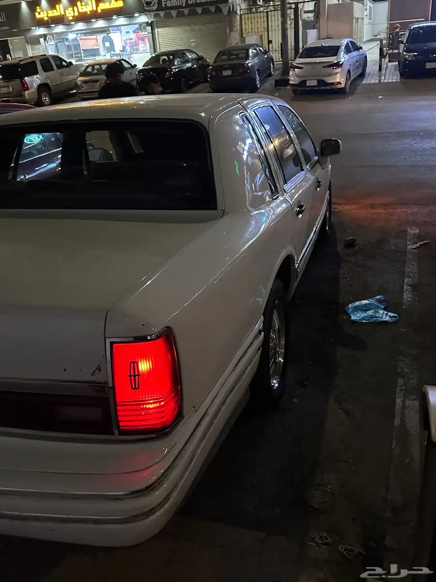 تاون كار لنكون 1991 2