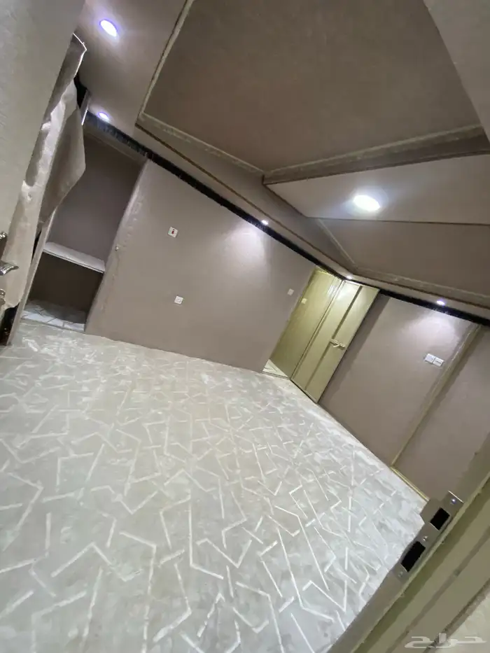 غرف سحب شنكو كويتي جنط20 اللون ماني بداخل سادة 10