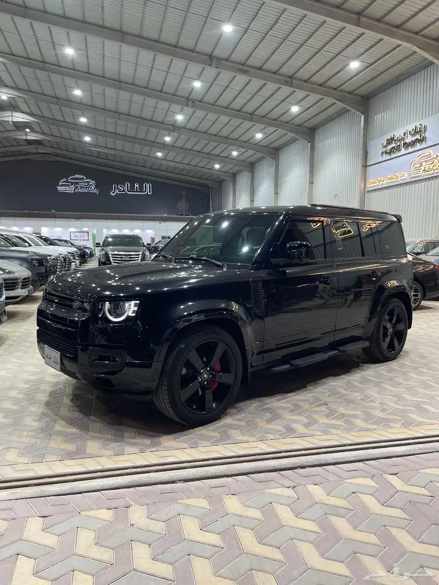 ديفندر HSE V6 2024 اسود-جملي 1