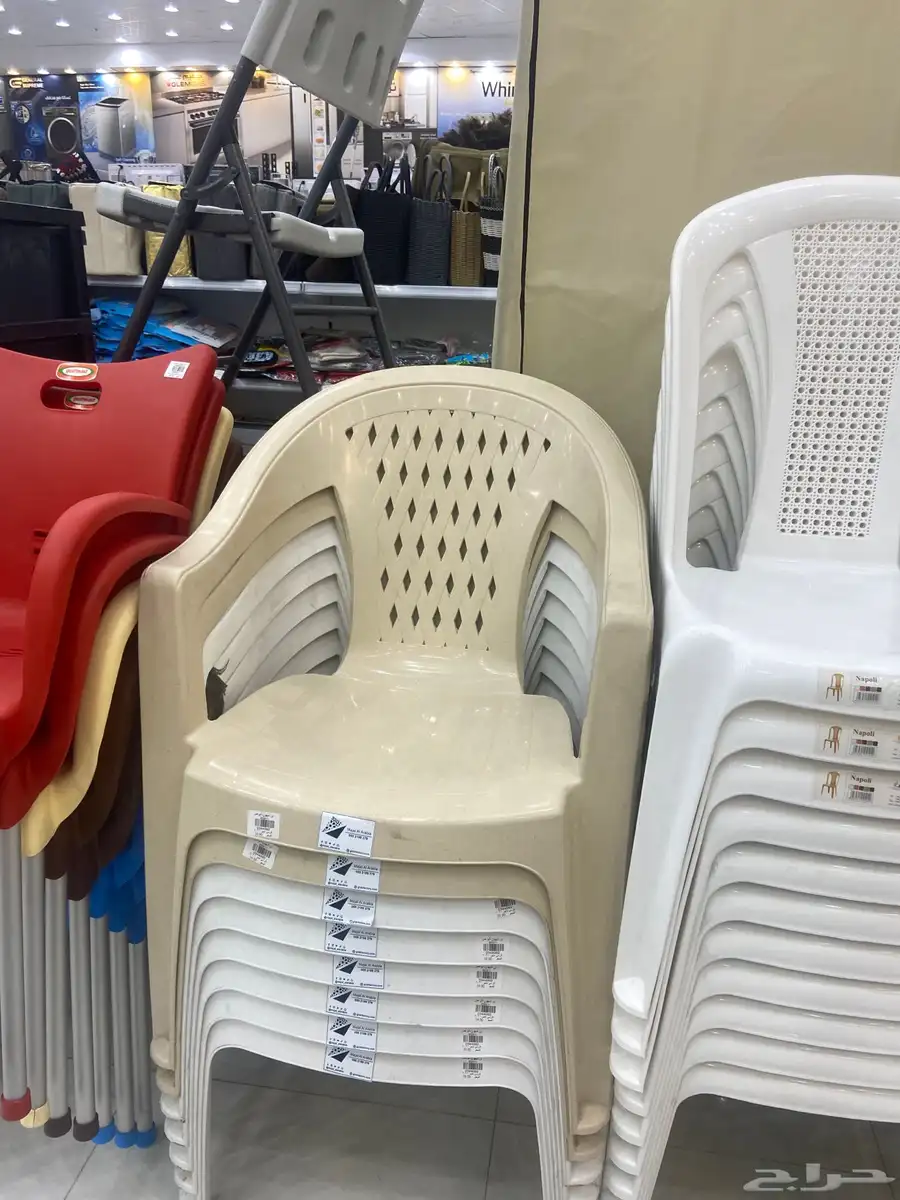 كراسي بلاستيك 4
