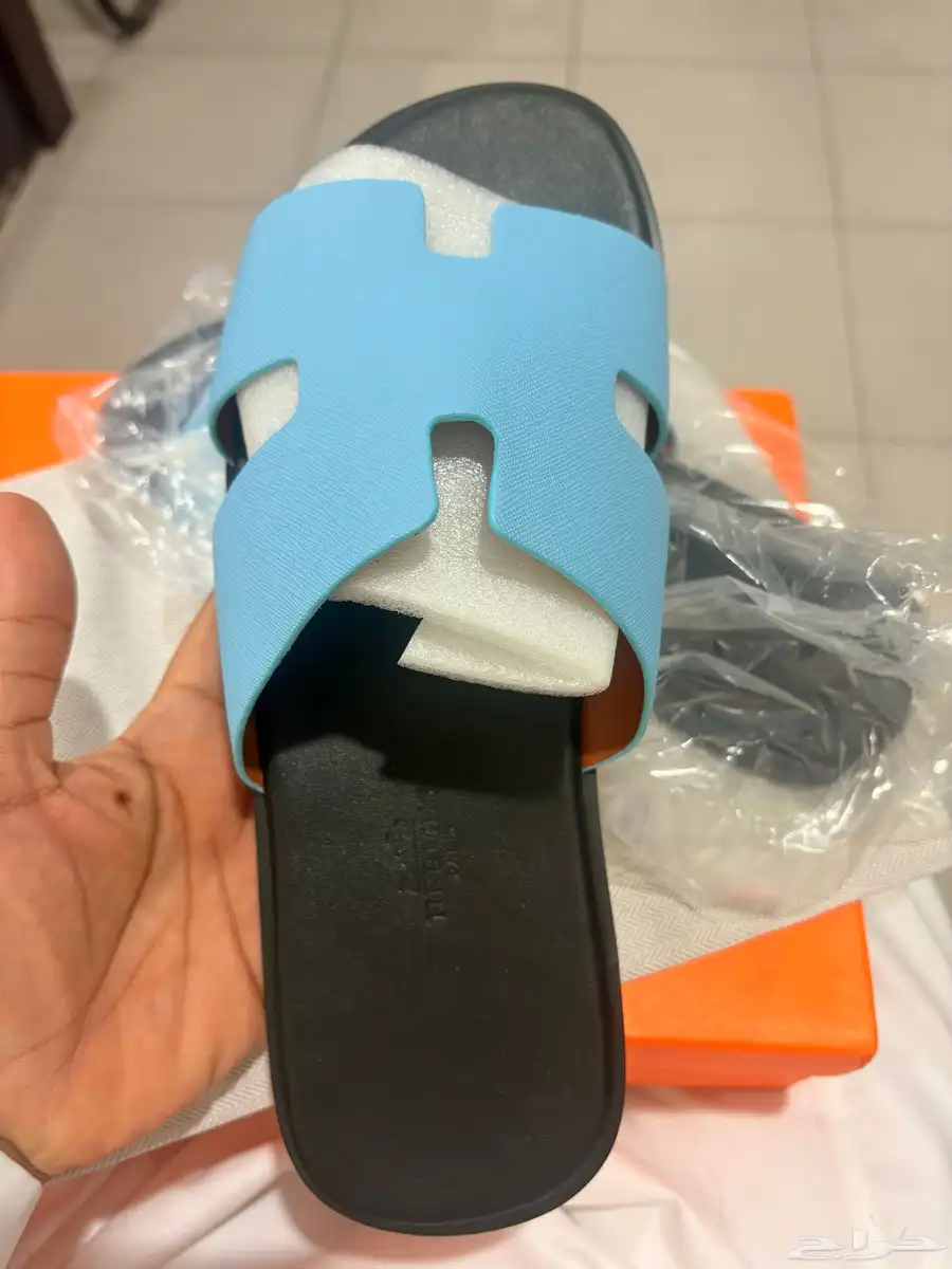 حذاء هيرمس جديد مقاس 43 1