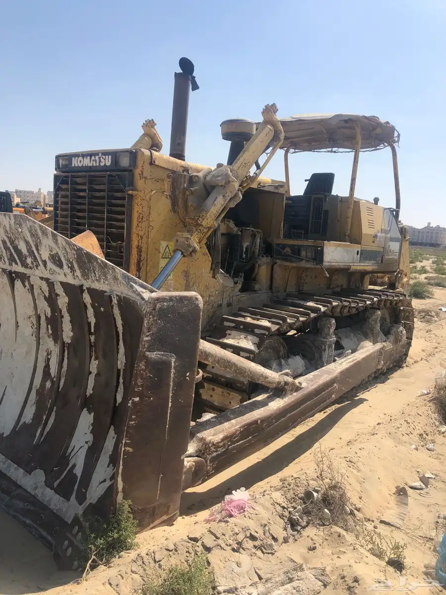 بلدوزرات كوماتسو D155 للإيجار 1