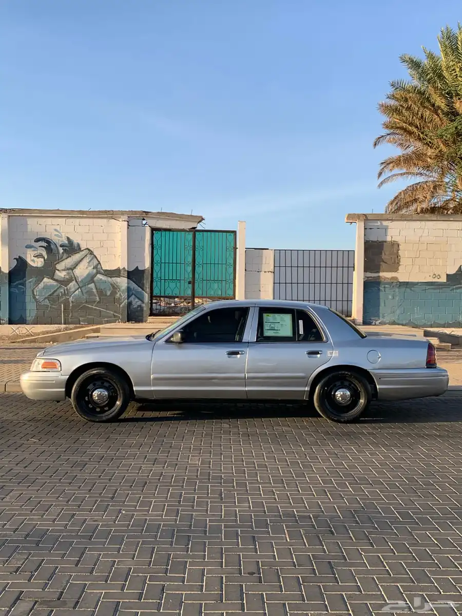فورد كراون فكتوريا   اقبل بدل كامري 0