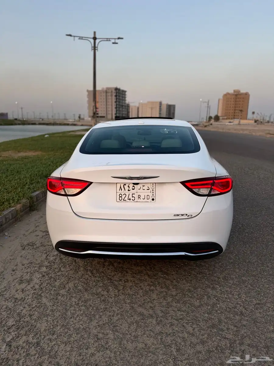 كرايزلر c200 موديل 2016 فل كامل 17