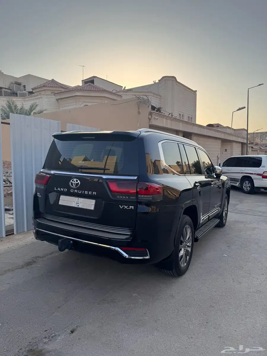 لاندكروزر vxr 2023 خليجي فل 2