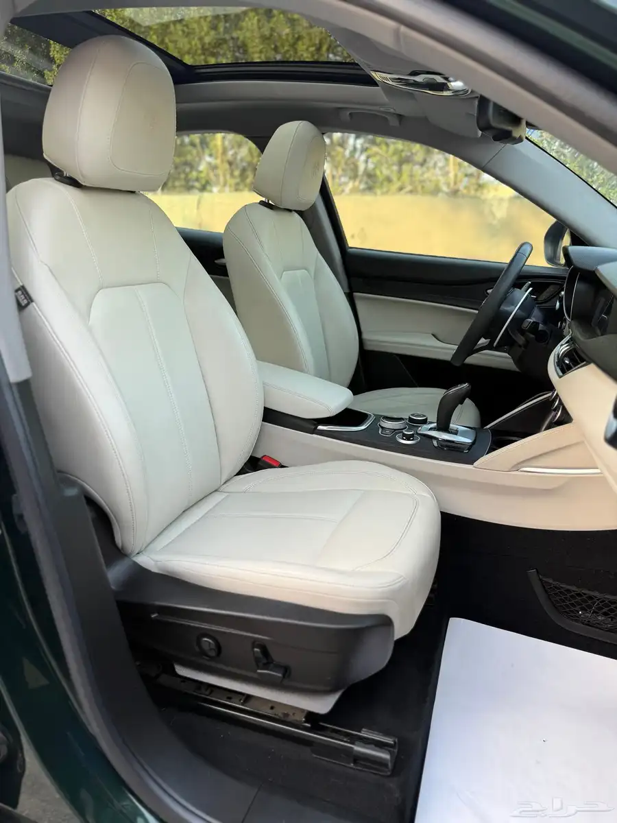Alfa Romeo Stelvio Q4 2021 24