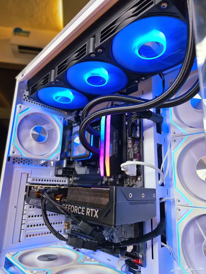 بي سي قيمنق جديد i9 14900k   RTX 5070 9