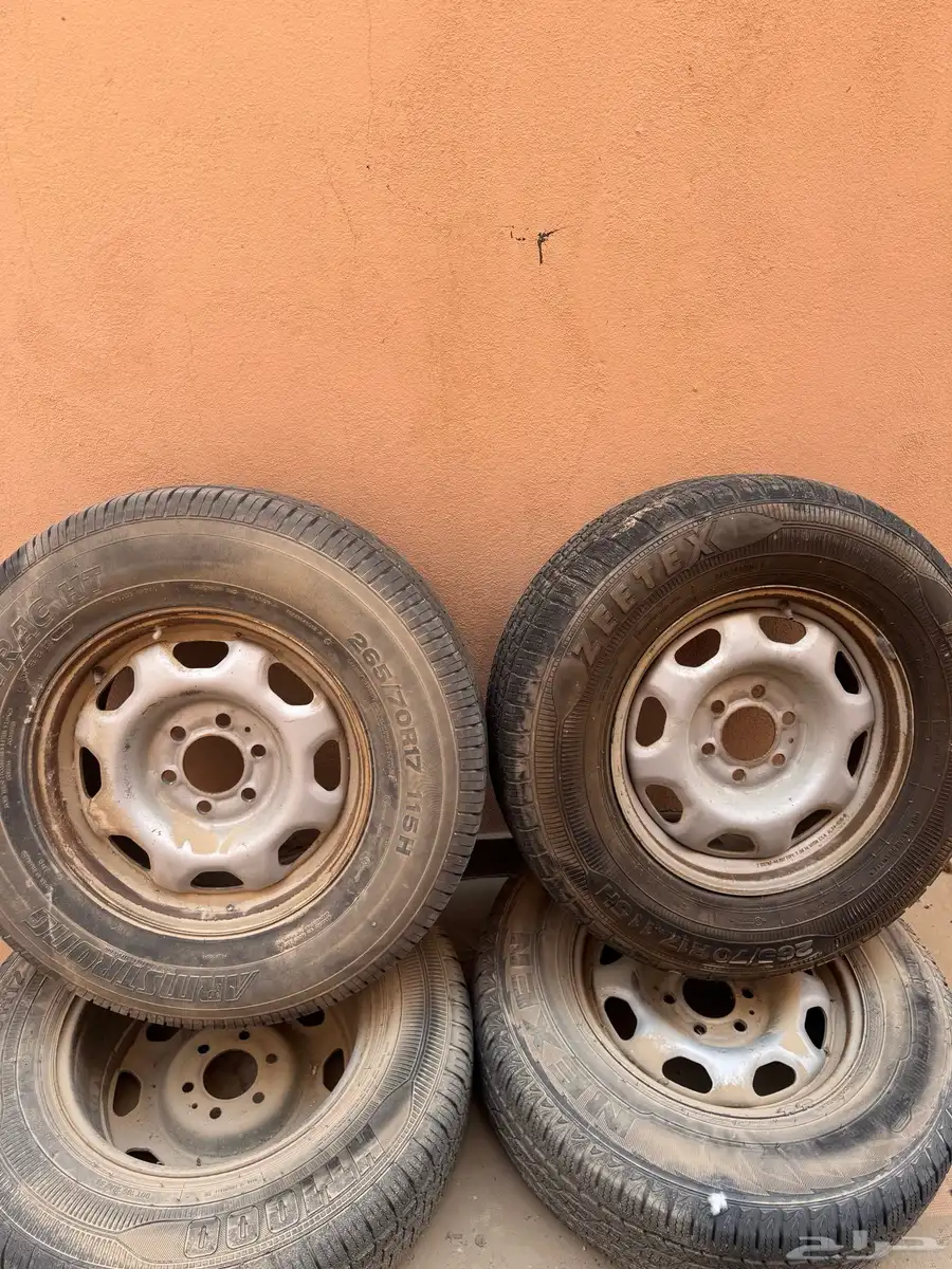 للبيع جنوط فور f150 وكالة معى الغطيان و المسامير 0