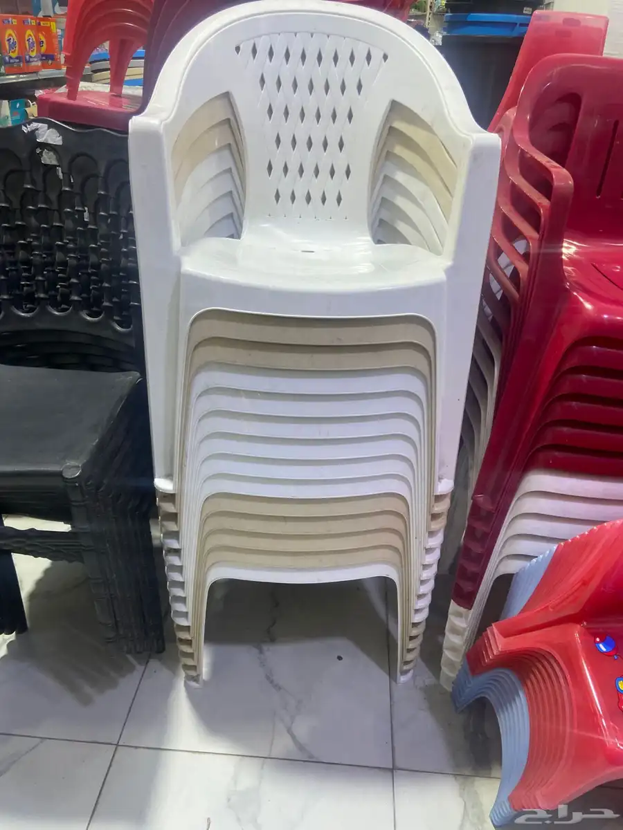 كراسي بلاستيك 5