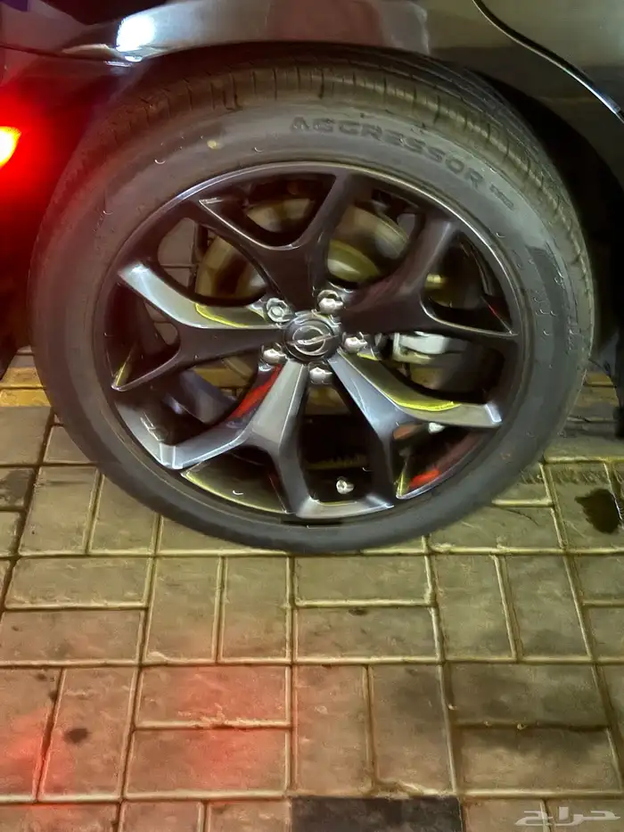 للتنازل كرايسلر 300S 2023 4