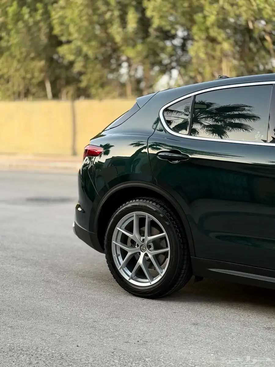 Alfa Romeo Stelvio Q4 2021 11