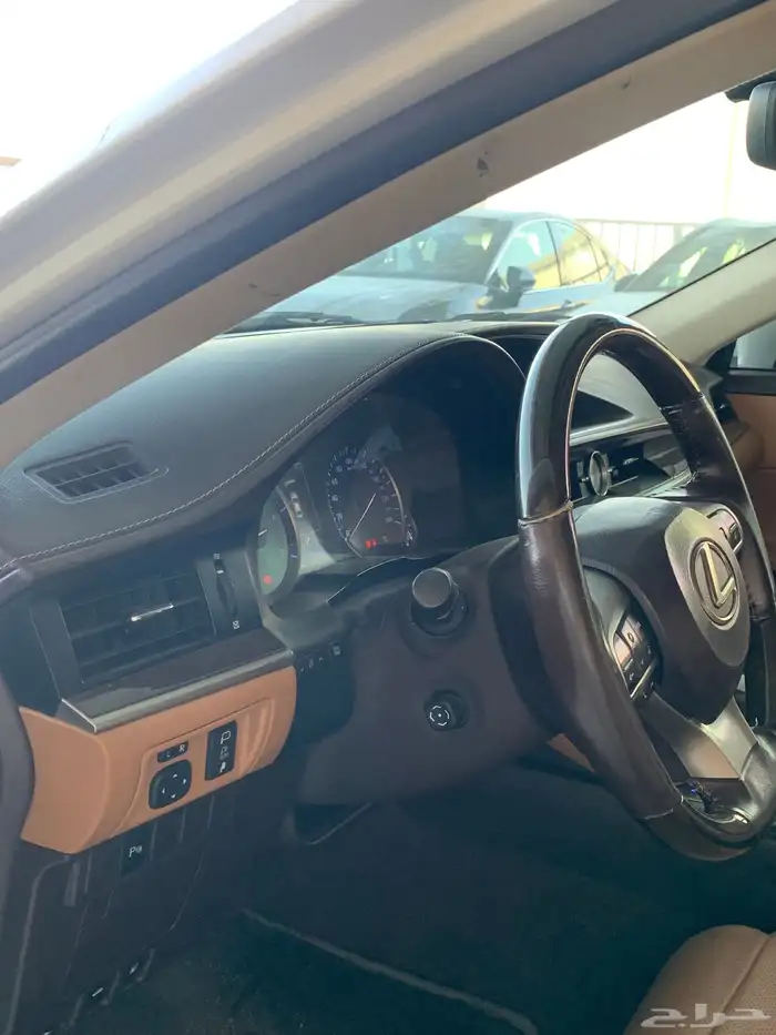 لكزس ES350 تم   البيع 1