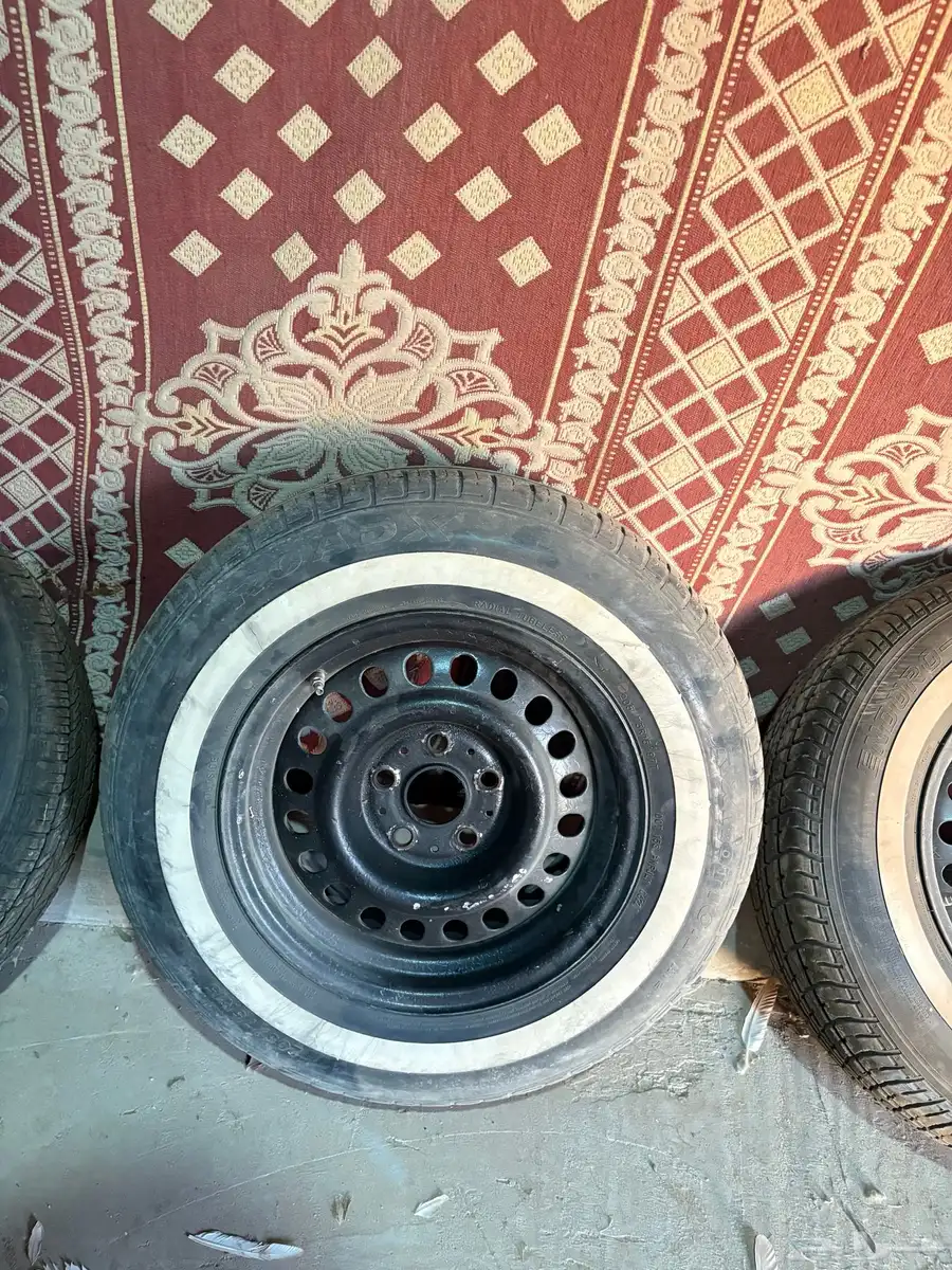 جنوط مرسدس بكفراتهن للبيع 3