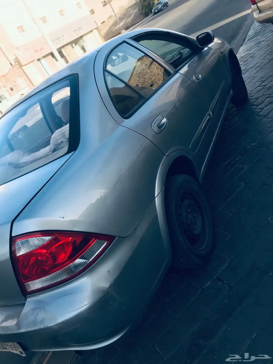 car Sunny 4