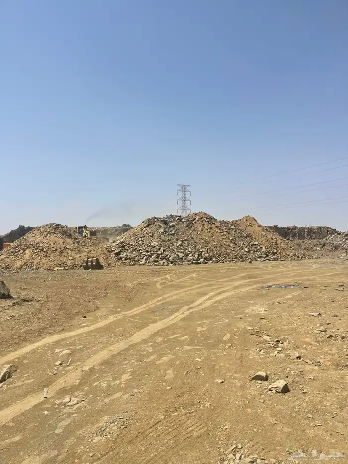 دفان في مفرق بيده 1