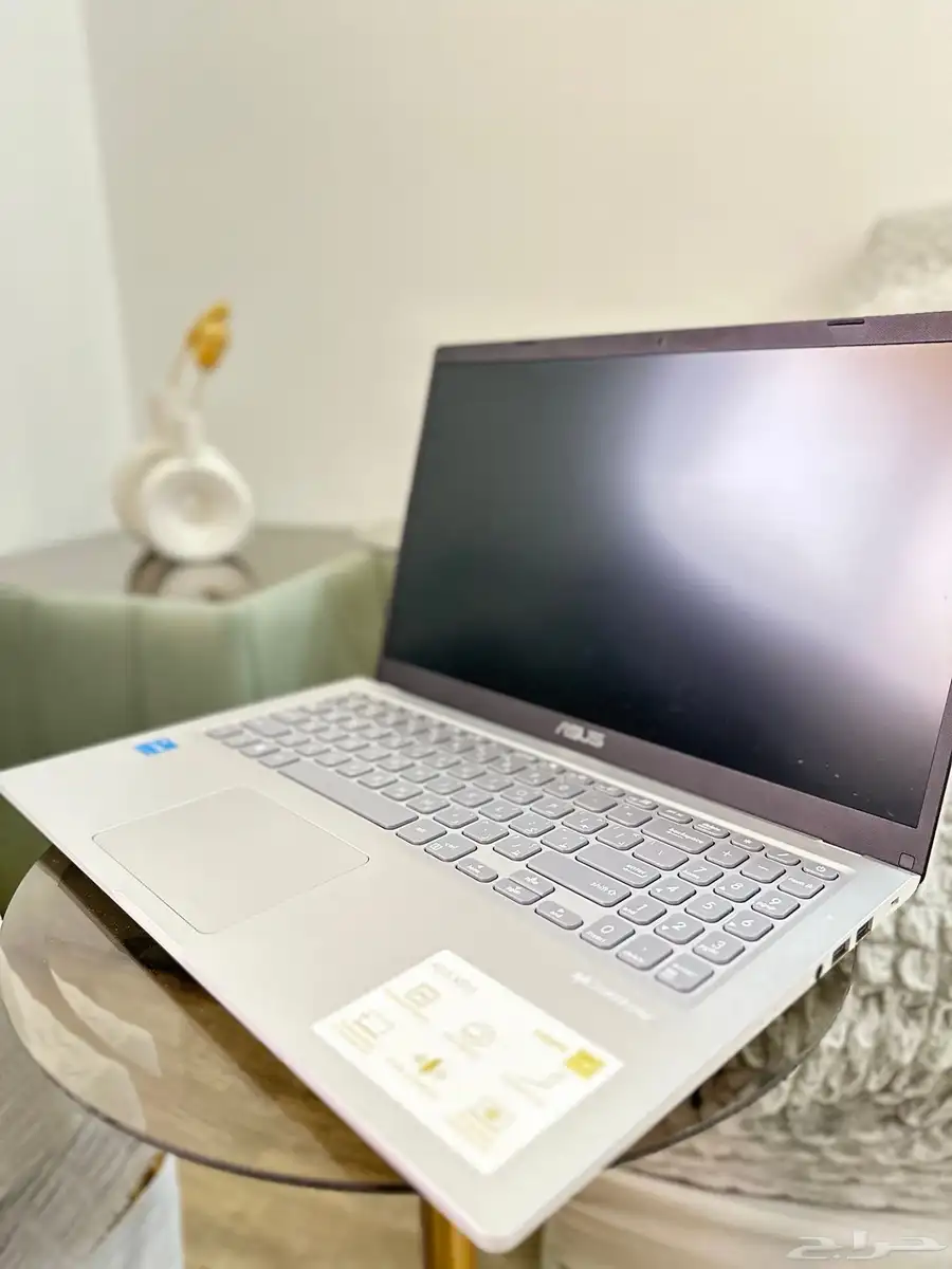لابتوب ASUS للبيع في قمة النظافه 4