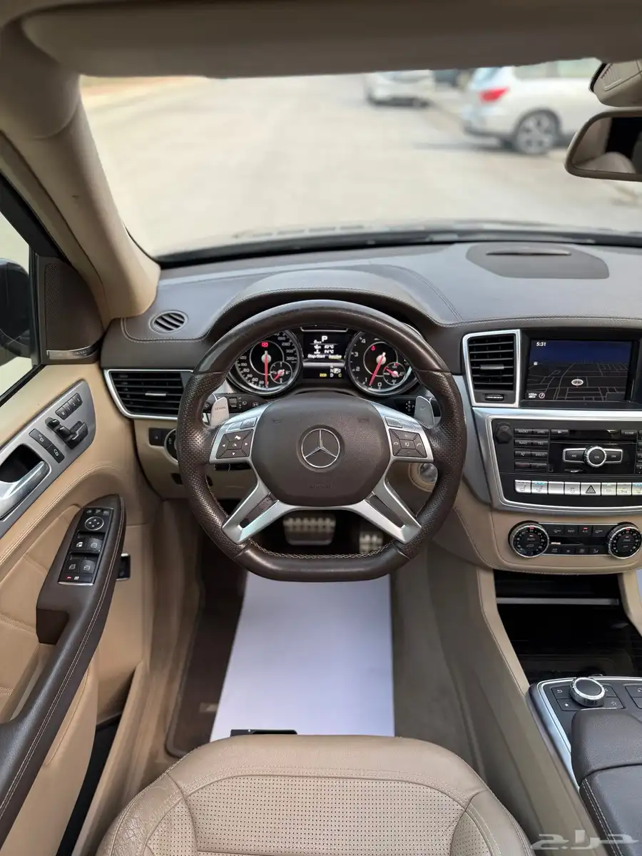 MERCEDES ML63 2013 28