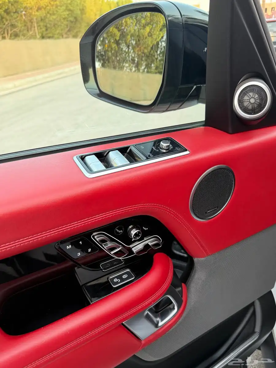 RANG ROVER AUTOBIOGRAPHY 2020 11