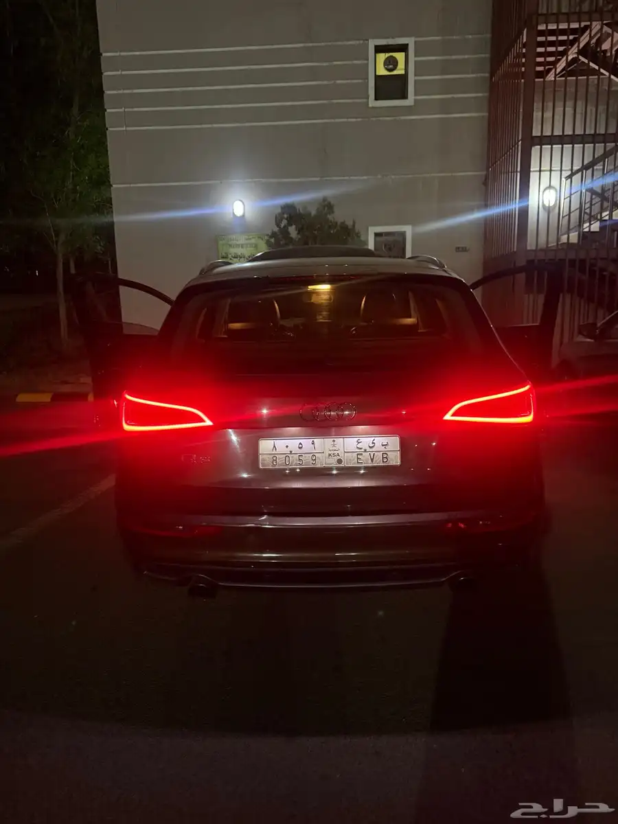 للبيع - Audi Q5 2013   نظيف جدا 0