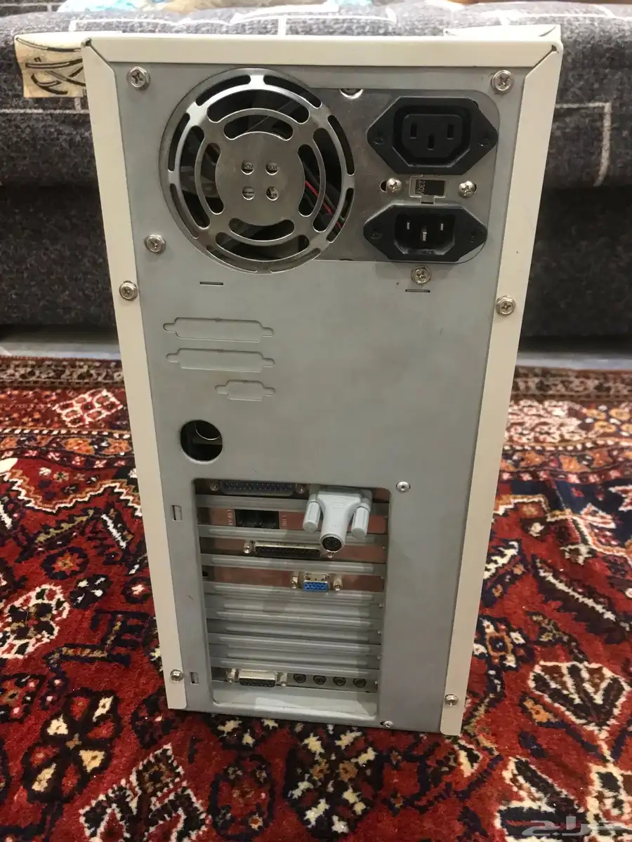 كمبيوتر قديم ويندوز 98 5
