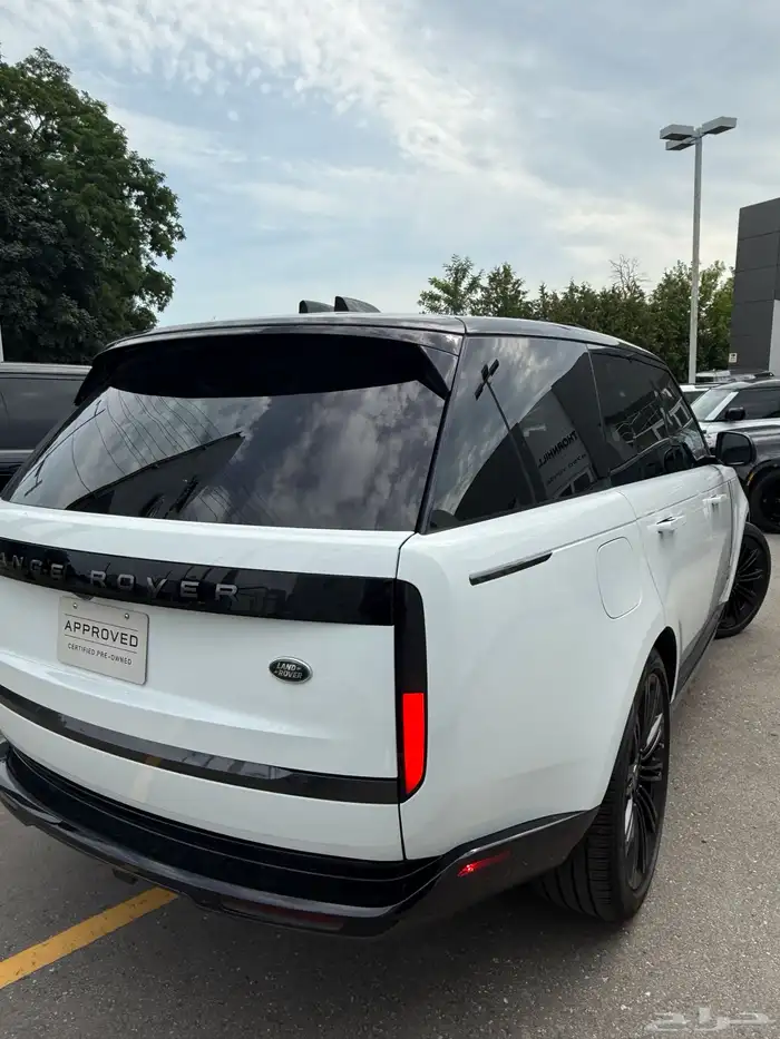للبيع رانج روفر فوج فئه Auto موديل 2023 بسعر خرافي وارد كند 5