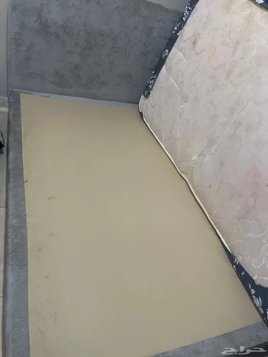 سرير فريد من نوعه على السوم 3