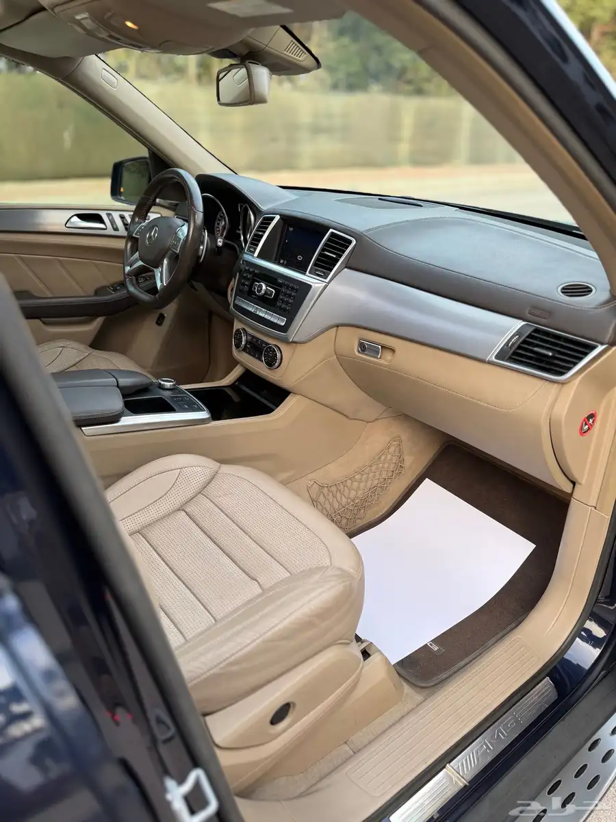 MERCEDES ML63 2013 18