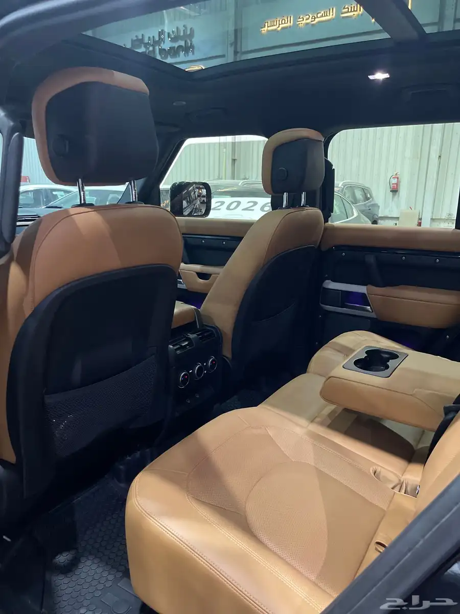 ديفندر HSE V6 2024 اسود-جملي 6