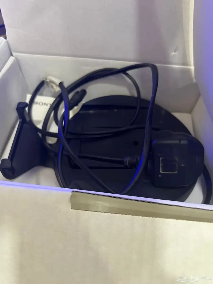 PS5 with disc 4