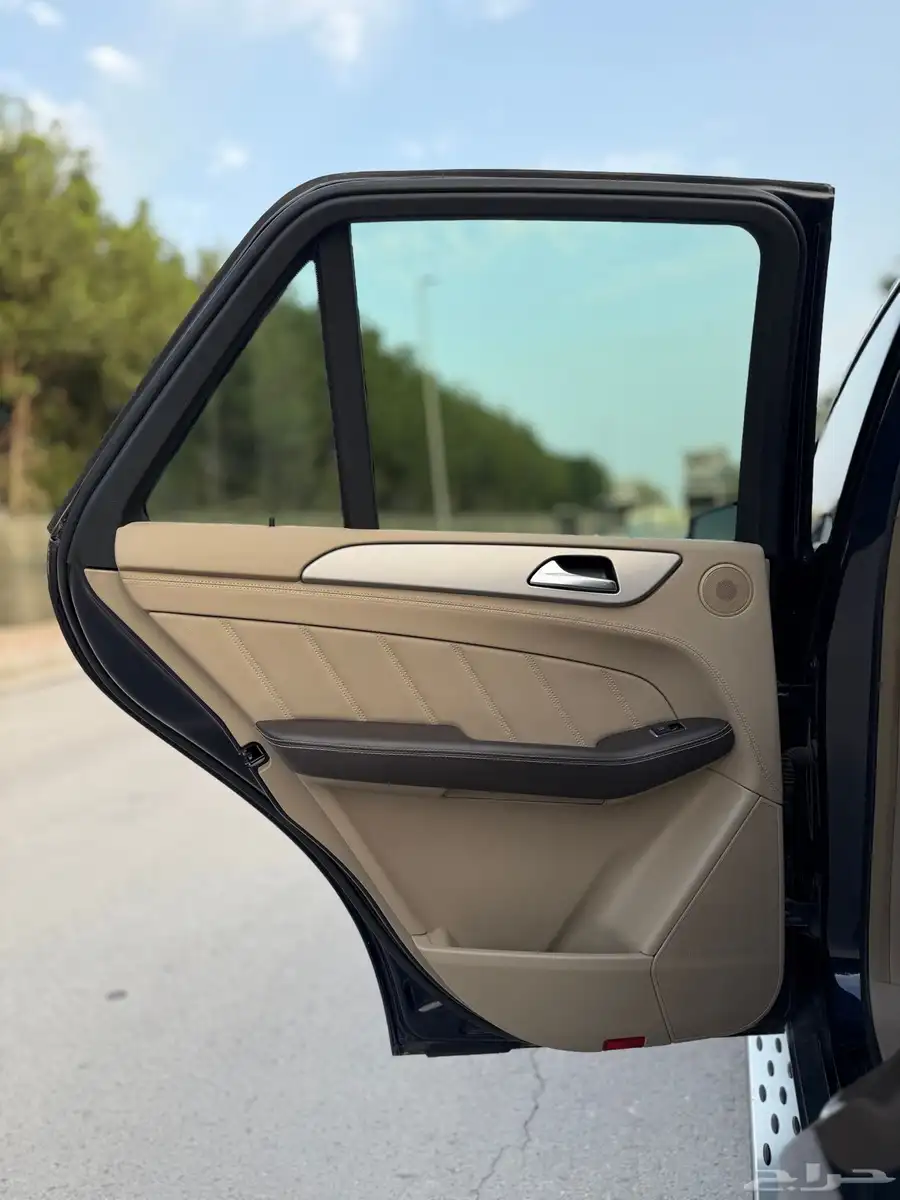 MERCEDES ML63 2013 16