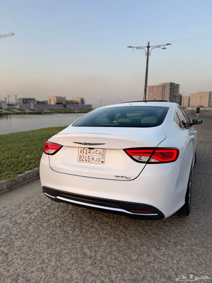 كرايزلر c200 موديل 2016 فل كامل 18