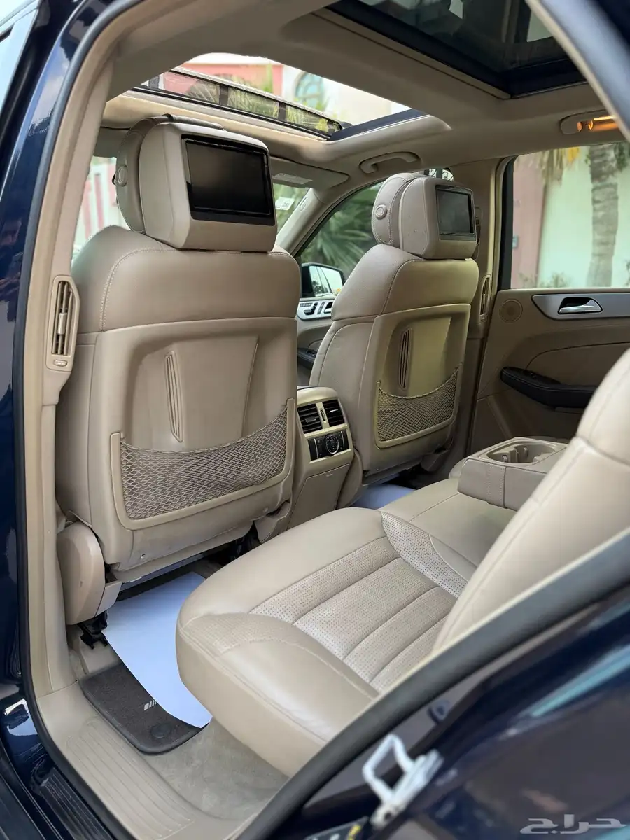 MERCEDES ML63 2013 17