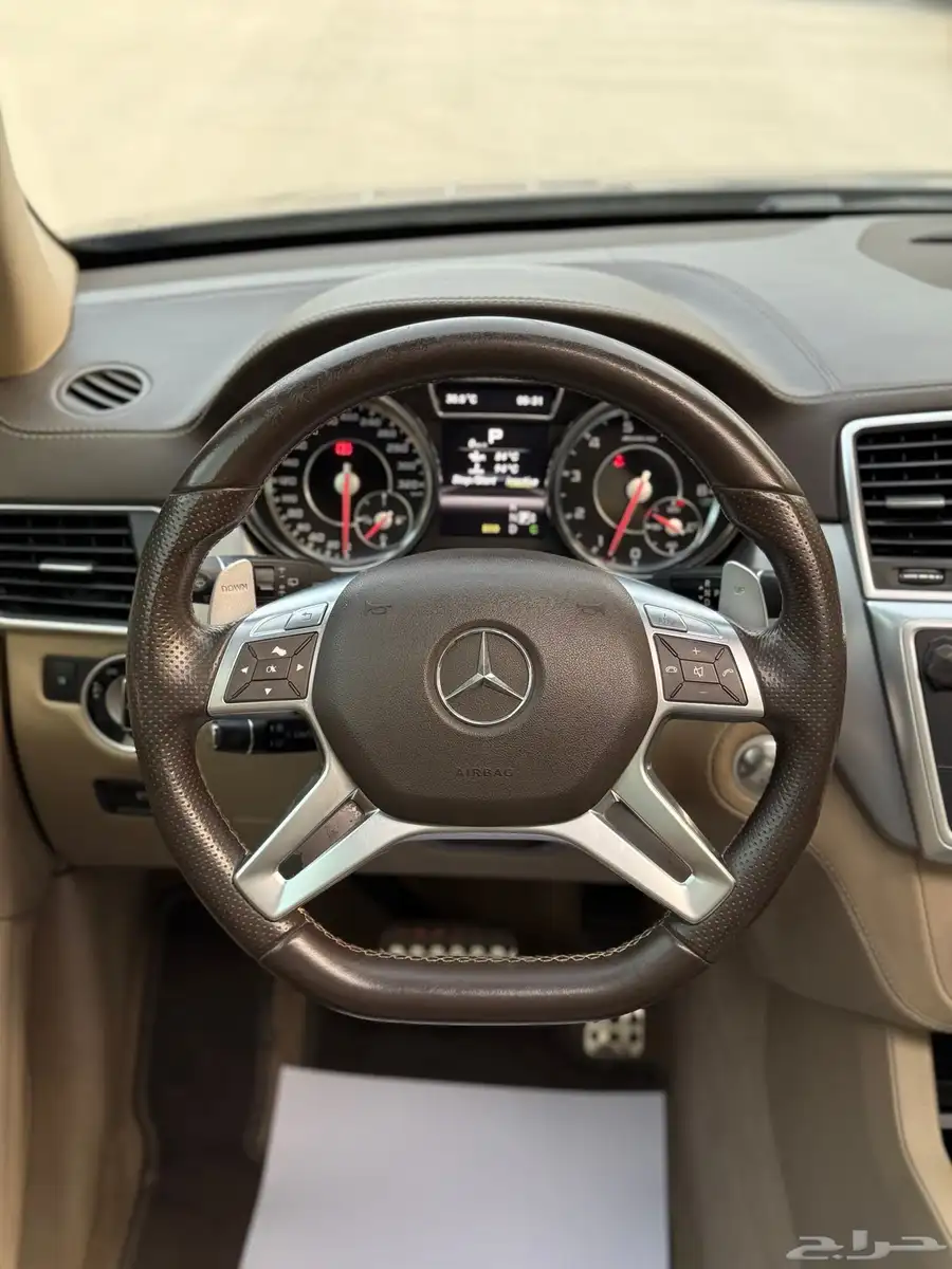 MERCEDES ML63 2013 27
