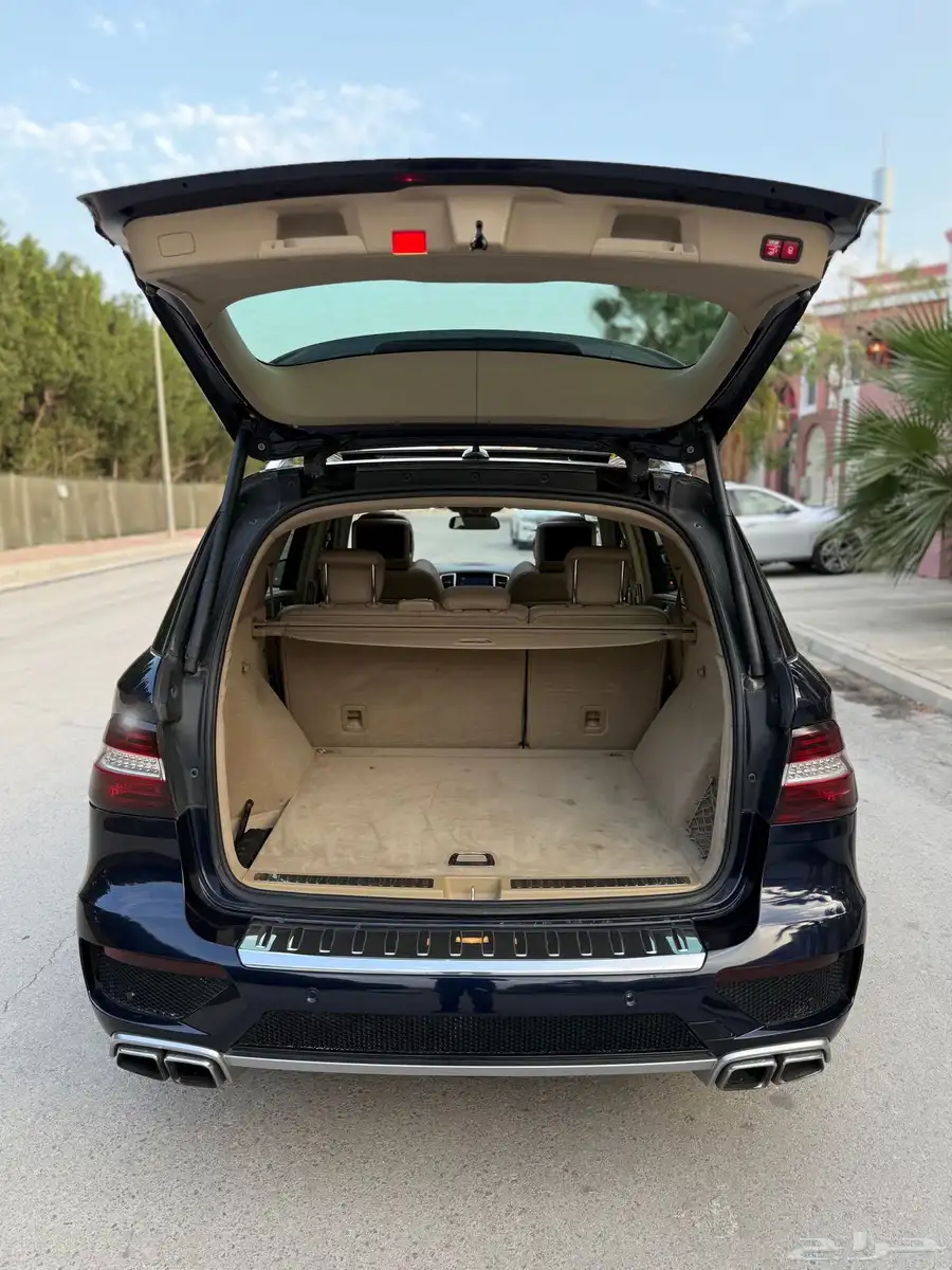 MERCEDES ML63 2013 15