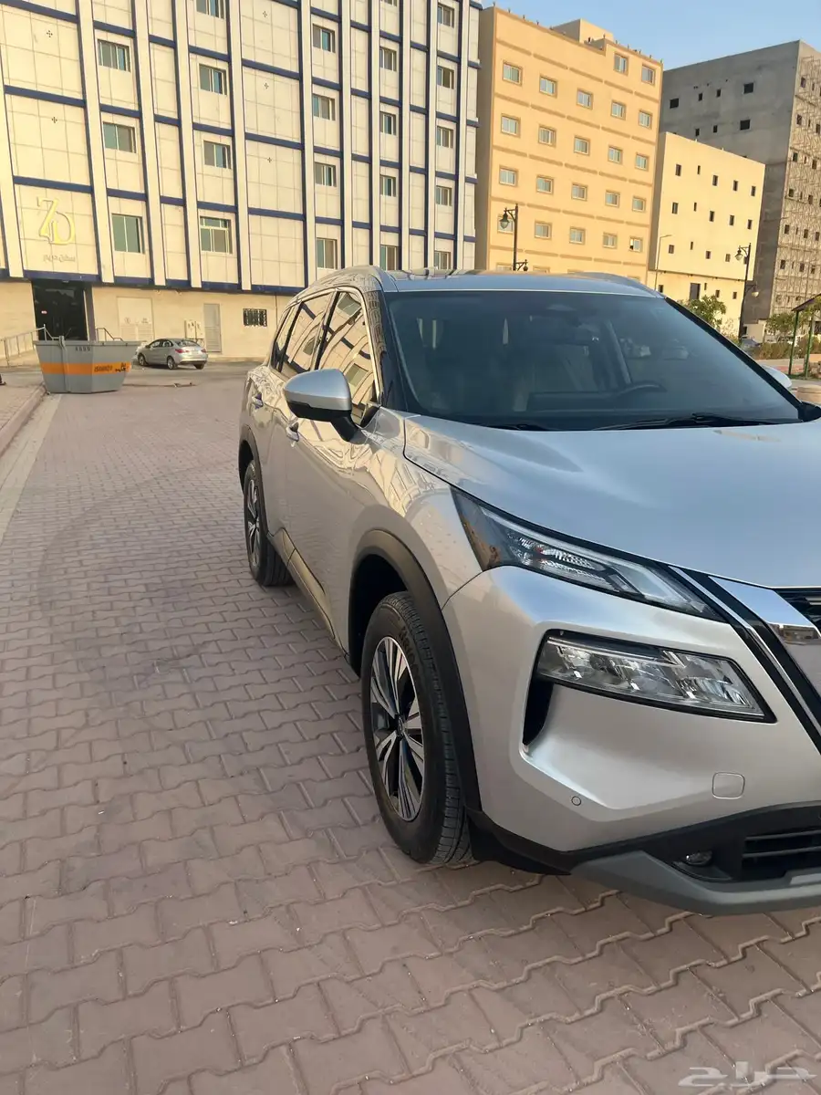 نيسان اكس تريل 2024 ماشي 11000 كيلو 15
