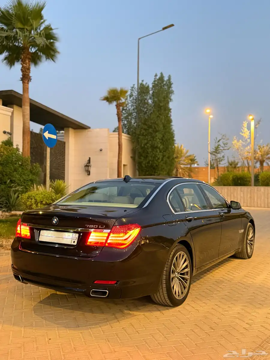 بي ام دبليو 730Li معدله خارجي 750 مخزنه عداد قليل 8