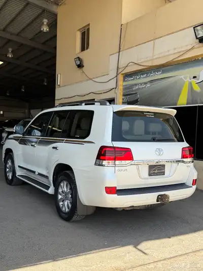 لاندكروزر 2018 10