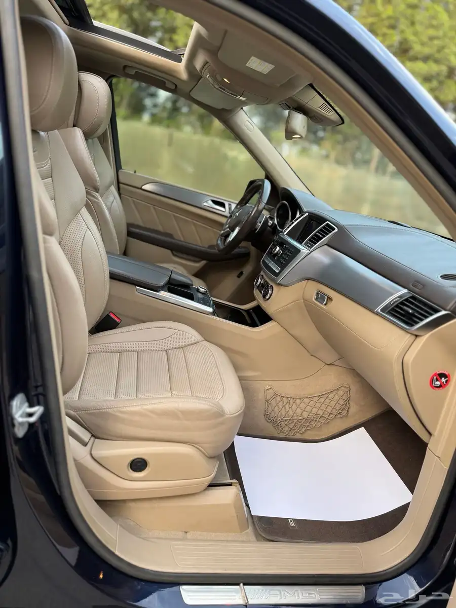 MERCEDES ML63 2013 19