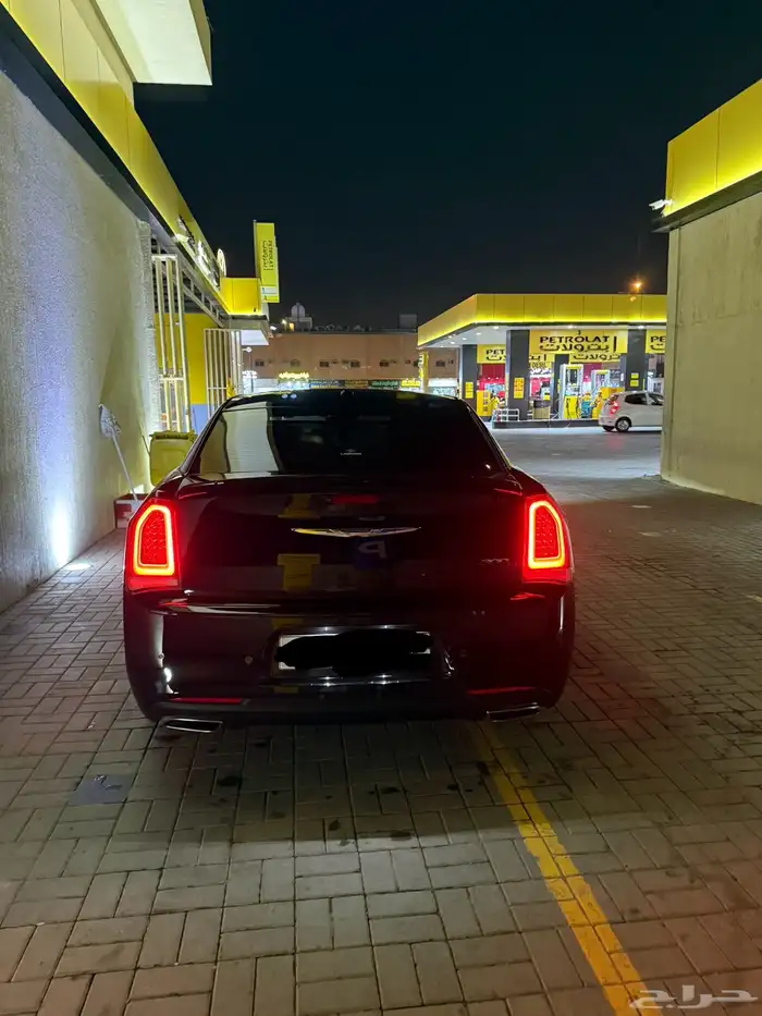 للتنازل كرايسلر 300S 2023 0