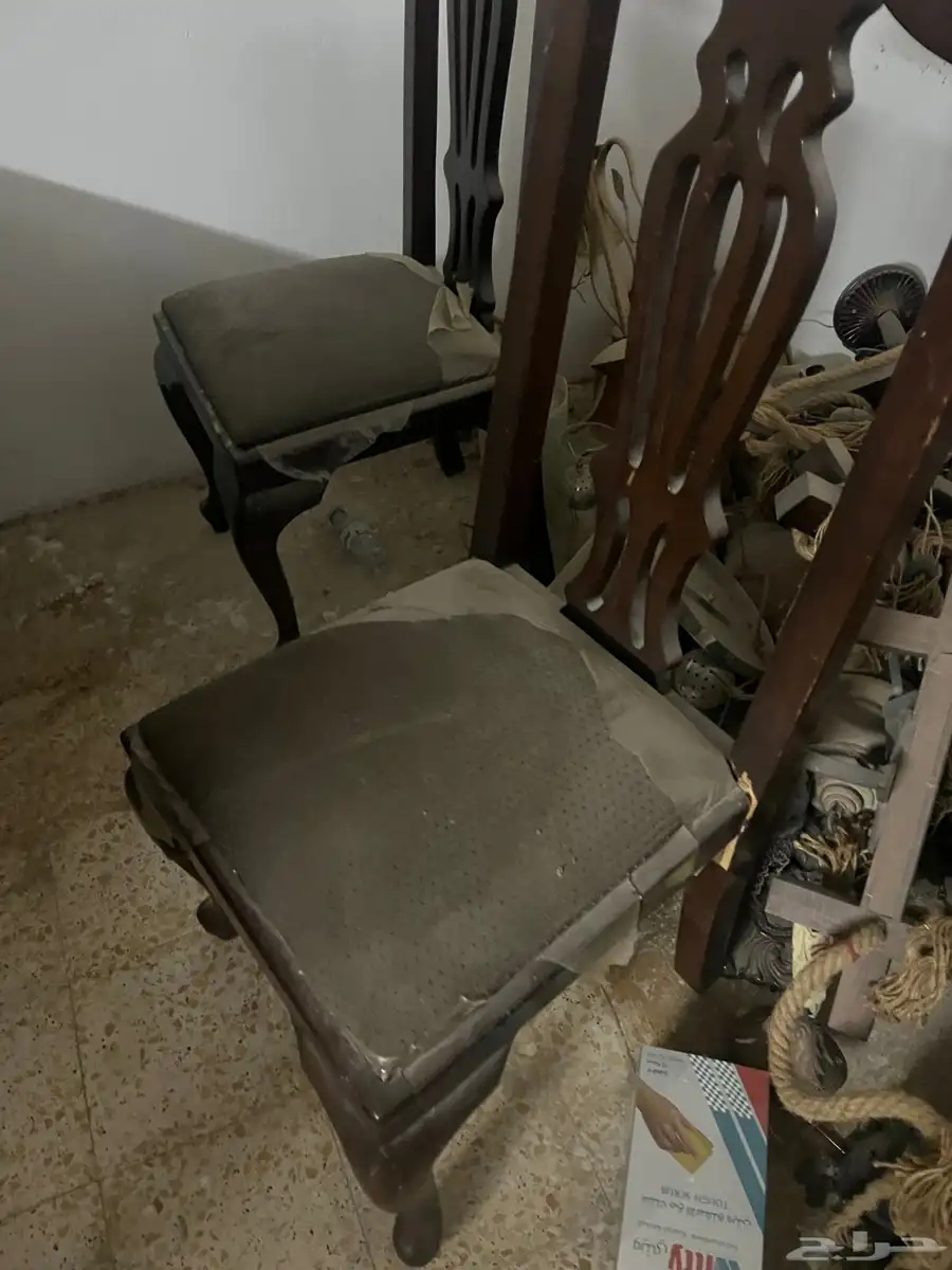 اثاث طاوله غرفة نوم حياكم بسعر الي تبونه تجي انت تاخذ الاغر 5