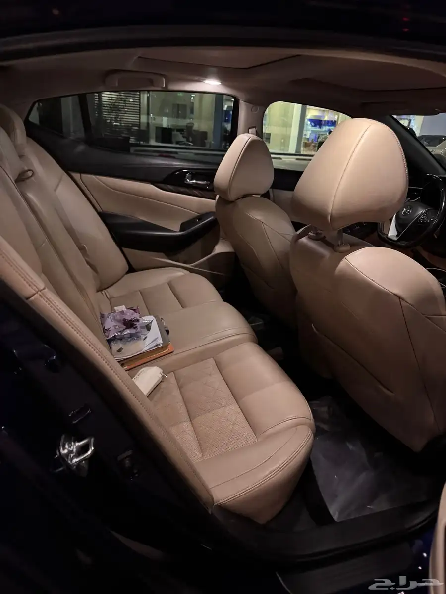 Nissan Maxima 2018 SR 9