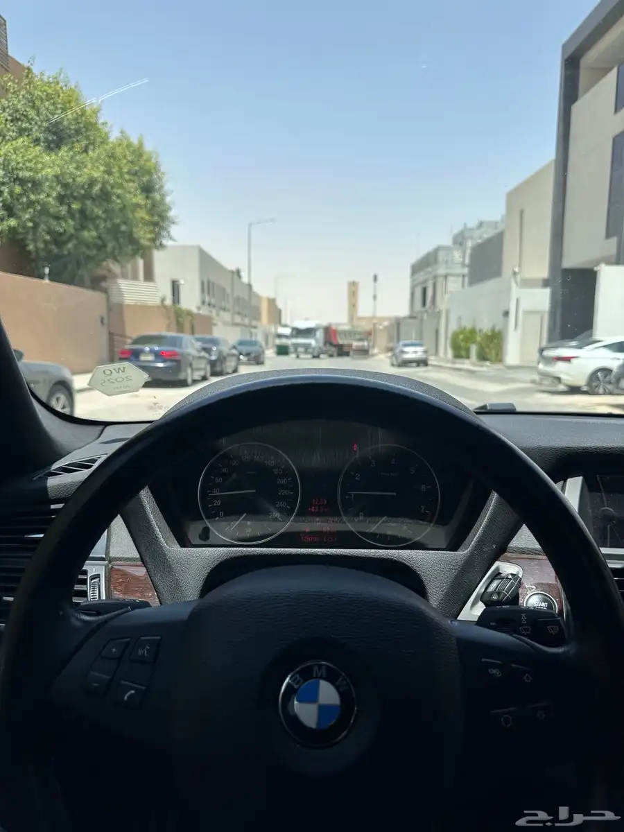 قمة النظافة BMW X5 11