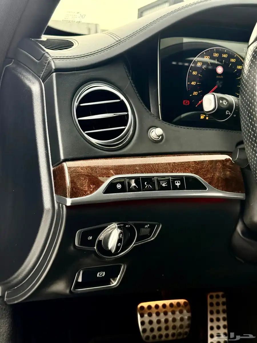مرسيدس S560 ملكي اعلى شي دبلوماسي 6 فصوص 2