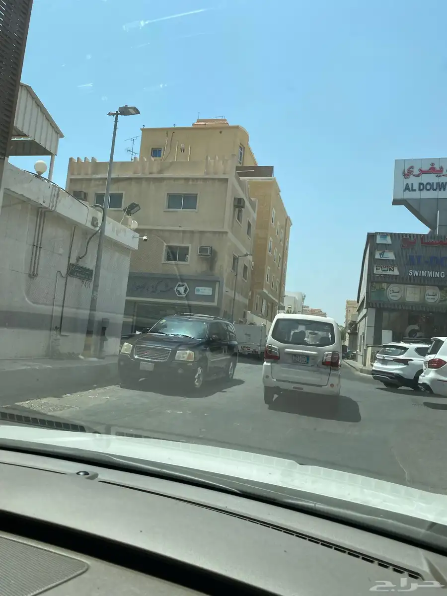 عمارة في حي العزيزية بجدة للبيع على شارعين 0