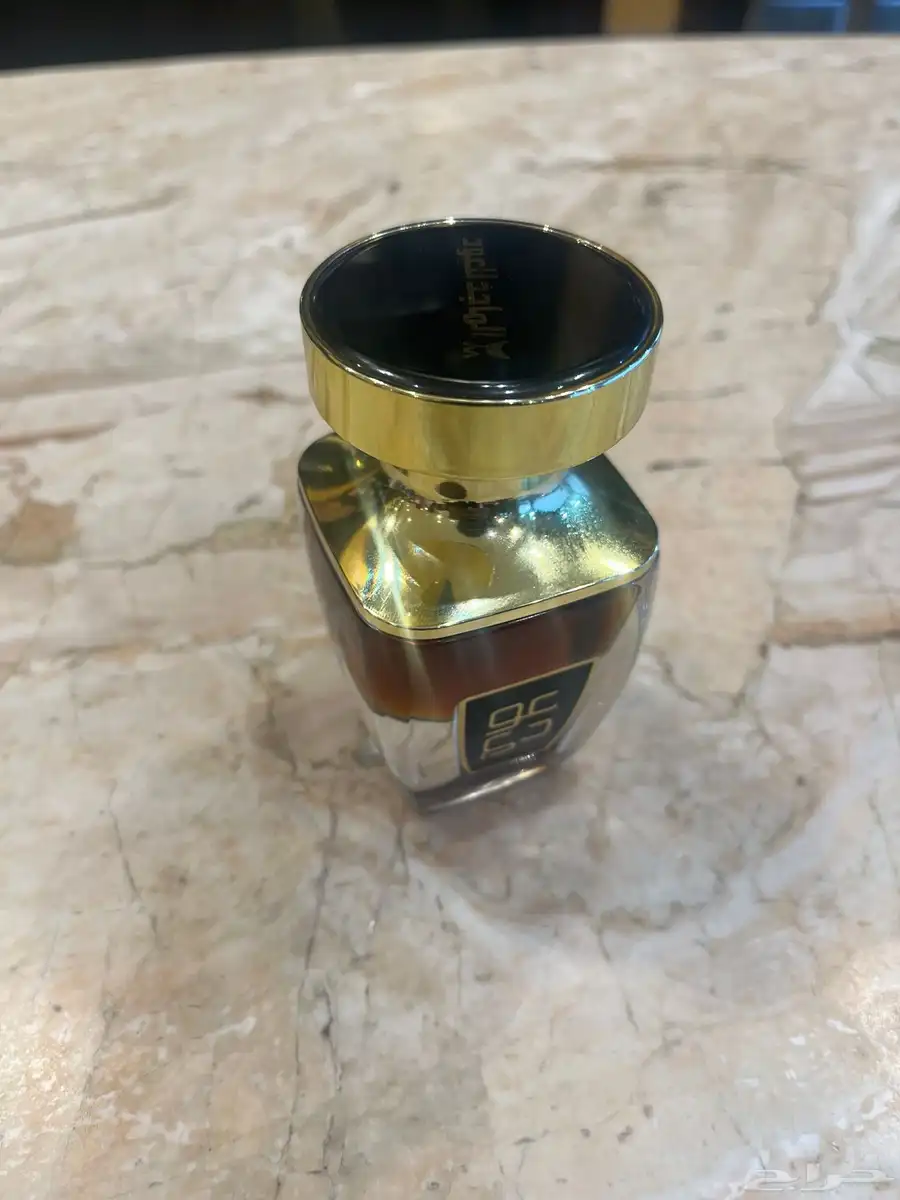 عطر عودي قيمته 1300 حدي 1100 صامل مابقصر معه 1