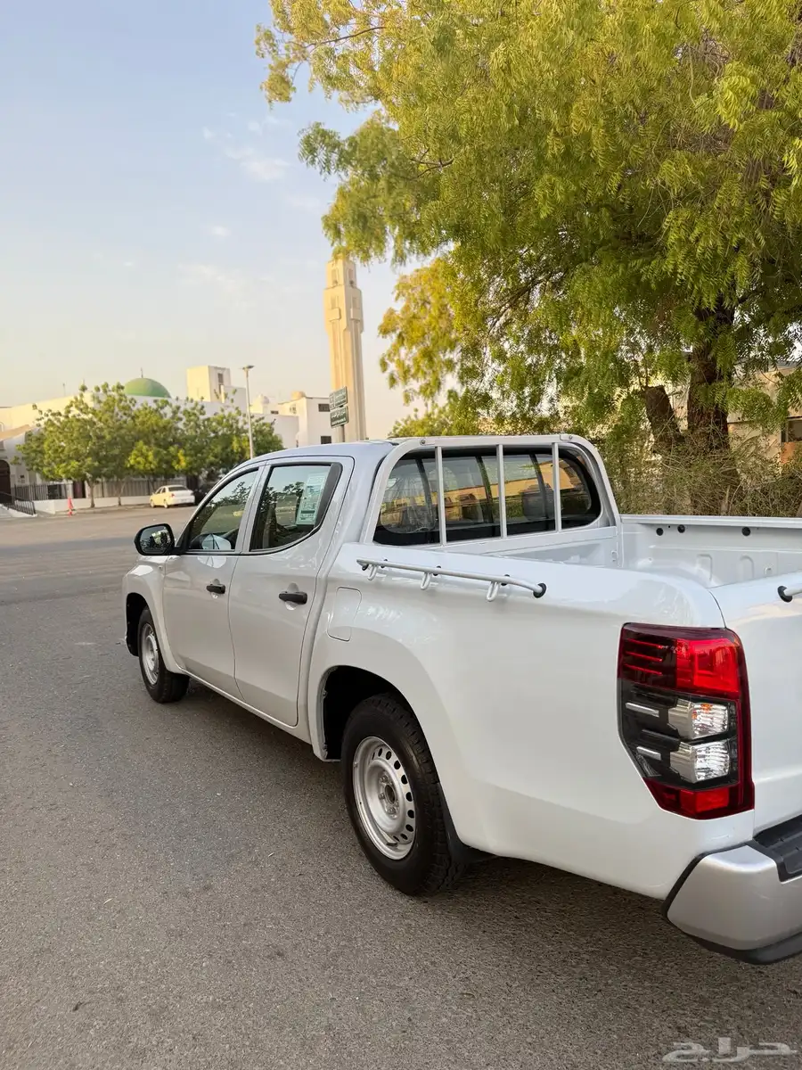 ميتسوبيشي L200 غمارتين عداد 5 الف فقط بحالة الوكالة 2