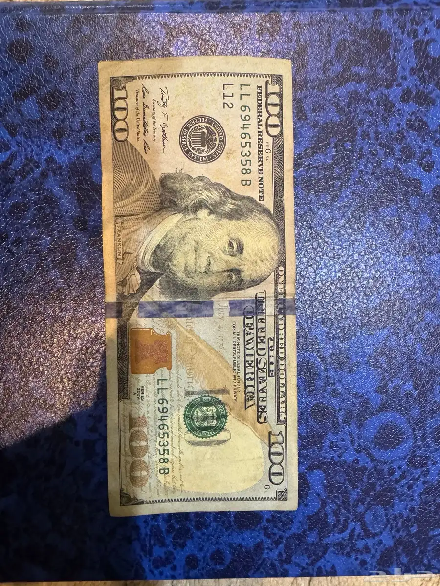 100 دولار 2