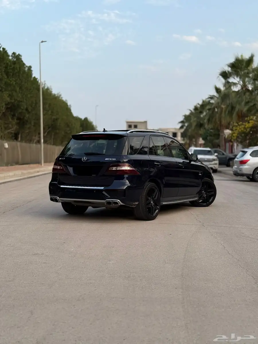 MERCEDES ML63 2013 34